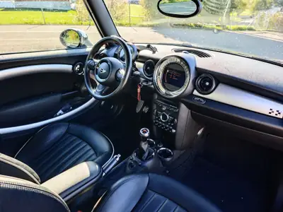 MINI Cooper S John Cooper Works — 211 ch sportive, révisions complètes — Detail