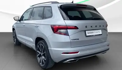Skoda Karoq 2.0 TSI SportLine 4x4 — SUV polyvalent, 190 ch et traction intégrale — Seitenansicht