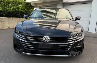 Volkswagen Arteon 2.0 TDI 240 Elegance — Berline premium diesel, transmission DSG — vista esterna