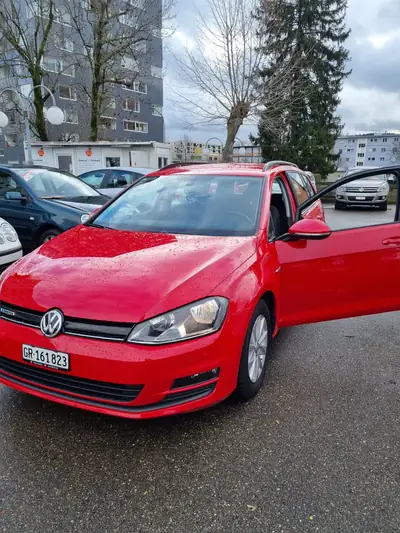 VW Golf 1.6 TDI BlueMotion — Break économique et fiable, grand entretien effectué — vue extérieure