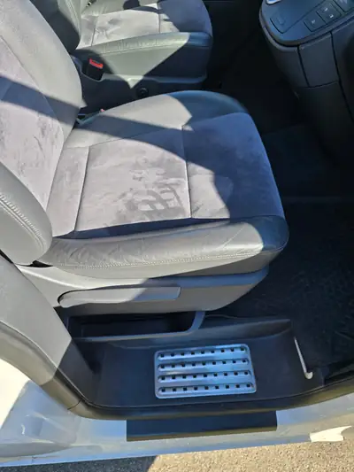 VW T5 Multivan 2.0 TDI 180 ch — Monospace spacieux, moteur révisé, excellent état — Miniatur 13