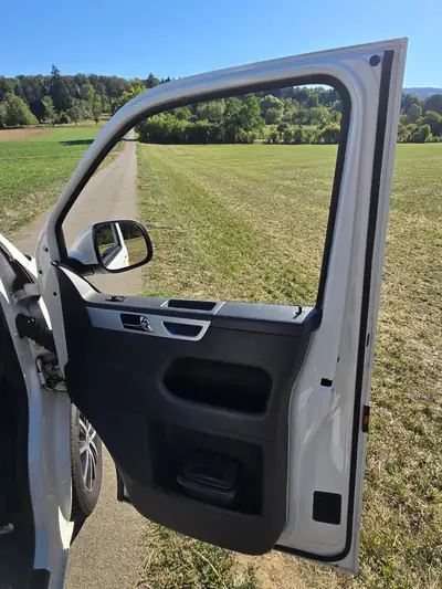 VW T5 Multivan 2.0 TDI 180 ch — Monospace spacieux, moteur révisé, excellent état — Miniatur 16