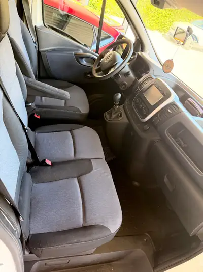Opel Vivaro 1.6 CDTI — Utilitaire compact fiable, sans sinistre, moteur diesel économique — cruscotto