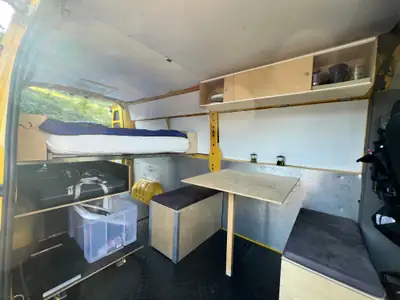 Renault Master 2.3 dCi 130 — Camper aménagé, prêt pour l'aventure — fianco