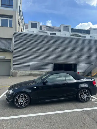 BMW 120i Coupé 2012 — Sportivité et élégance intemporelle, entretien impeccable — arrière