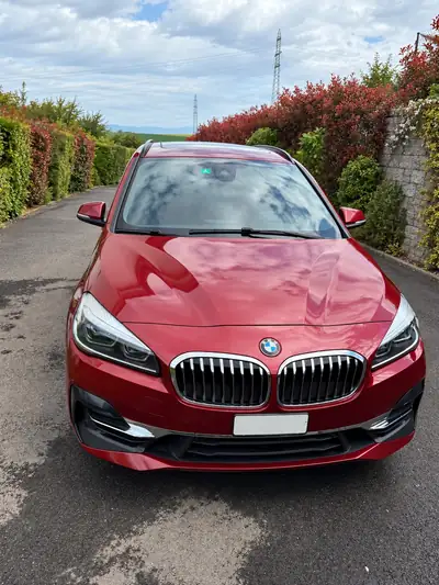 BMW 220 Gran Tourer 220i — Monospace polyvalent, moteur efficient et design premium — tableau de bord