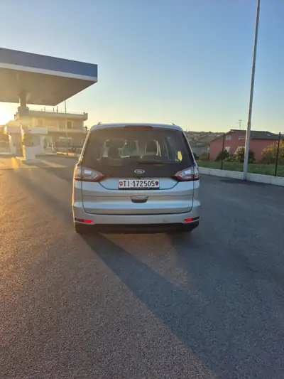 Ford Galaxy 2.0 TDCi 150 Titanium — Monospace 7 places, diesel économe et sans sinistre — detail