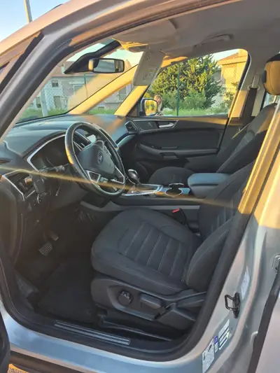 Ford Galaxy 2.0 TDCi 150 Titanium — Monospace 7 places, diesel économe et sans sinistre — dashboard