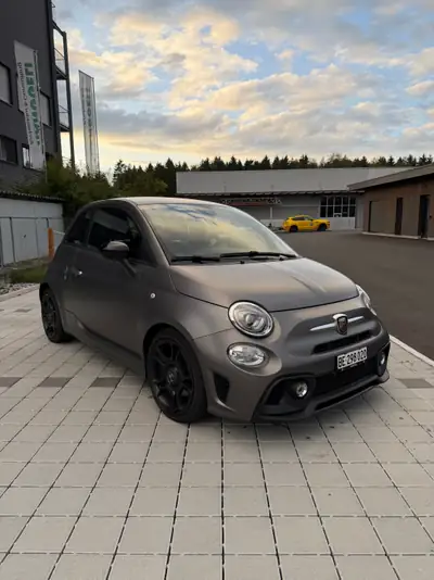 Fiat 500 Abarth 1.4 T-Jet 165 Pista — Citadine sportive affûtée, 53 000 km — vue extérieure
