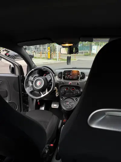 Fiat 500 Abarth 1.4 T-Jet 165 Pista — Citadine sportive affûtée, 53 000 km — intérieur