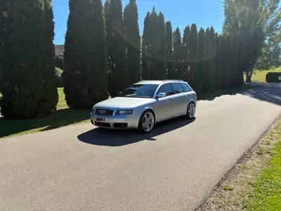 Audi S4 4.2 V8 Quattro — Break sportif 2004, entretien AMAG complet, état impeccable — Heckansicht