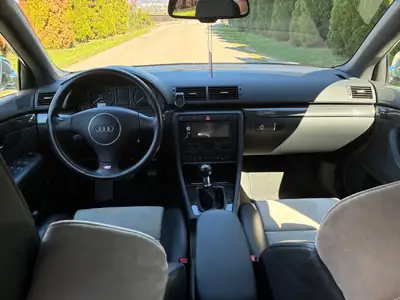 Audi S4 4.2 V8 Quattro — Break sportif 2004, entretien AMAG complet, état impeccable — Miniatur 11