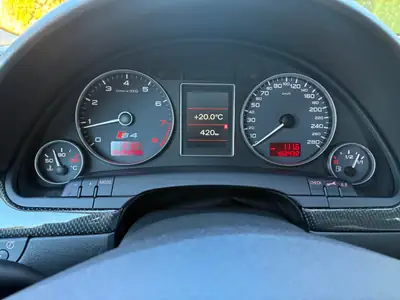 Audi S4 4.2 V8 Quattro — Break sportif 2004, entretien AMAG complet, état impeccable — Miniatur 14
