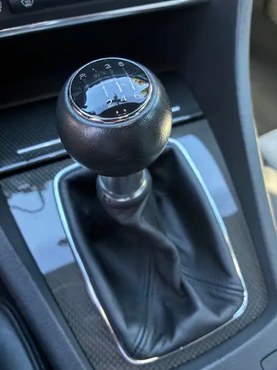 Audi S4 4.2 V8 Quattro — Break sportif 2004, entretien AMAG complet, état impeccable — Miniatur 13