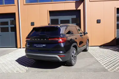 Skoda Kodiaq 1.5 TSI mHEV — SUV 7 places hybride léger, hayon électrique et technologie adaptative — Miniatur 8