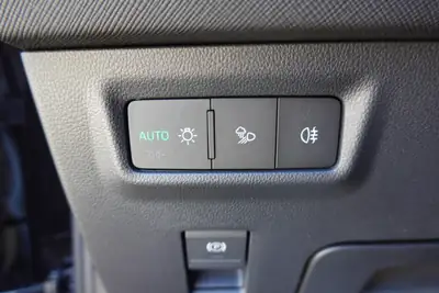 Skoda Kodiaq 1.5 TSI mHEV — SUV 7 places hybride, hayon électrique et caméra — Miniature 16