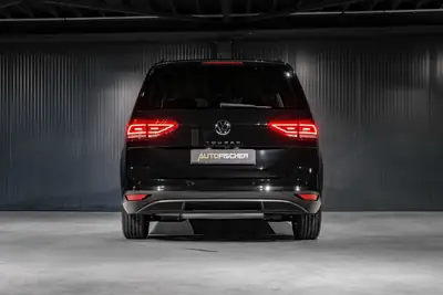 VW Touran 1.5 TSI — Monospace familial dynamique, très faible kilométrage — détail
