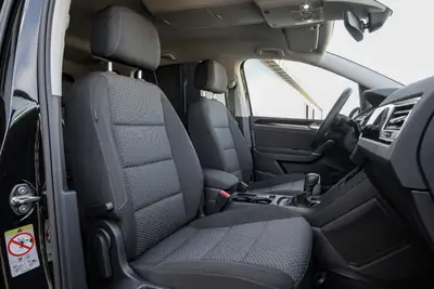 VW Touran 1.5 TSI — Monospace familial dynamique, très faible kilométrage — Miniature 11