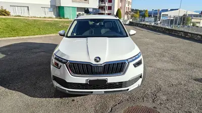 Skoda Kamiq 1.5 TSI Style DSG — SUV compact dynamique, sans sinistre, 92 000 km — exterior view