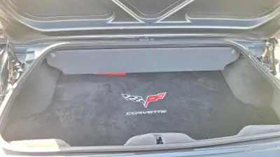Chevrolet Corvette 6.0 V8 — Cabriolet légendaire, 58'000 km, état impeccable — Miniatura 11
