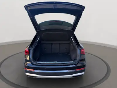 Audi Q3 Sportback 35 TFSI — SUV coupé dynamique, hybride léger, entretien suivi — Miniatura 15