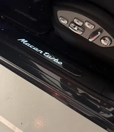 Porsche Macan 3.6 V6 Turbo — SUV sportif certifié, 400 ch et finitions premium — intérieur