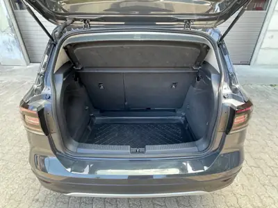VW T-Cross 1.0 TSI 115 — SUV compact fiable, consommation optimisée — dettaglio