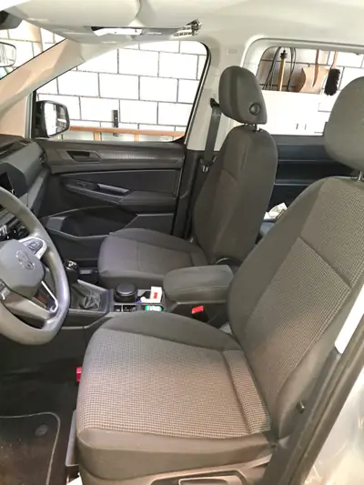VW Caddy 2.0 TDI 122 California Maxi — Monospace diesel spacieux, très peu kilométré — interni