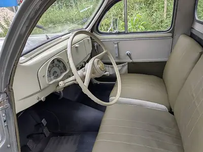 Peugeot 203 Pickup 1956 — Utilitaire vintage authentique, prêt pour l'expertise MFK — arrière