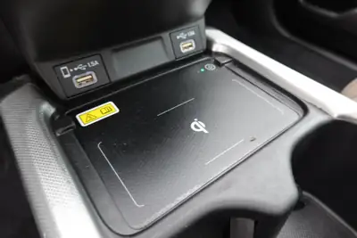 Honda CR-V 2.0i MMD Hybrid Executive 4WD — SUV familial hybride, entretien réduit — Miniature 21