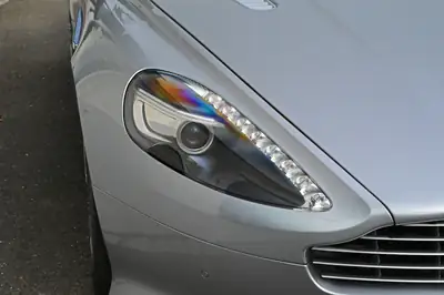 Aston Martin DB9 Volante Touchtronic — Cabriolet V12 sportif, 57'000 km — interni