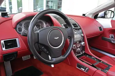 Aston Martin DB9 Volante Touchtronic — Cabriolet V12 sportif, 57'000 km — Miniatura 21