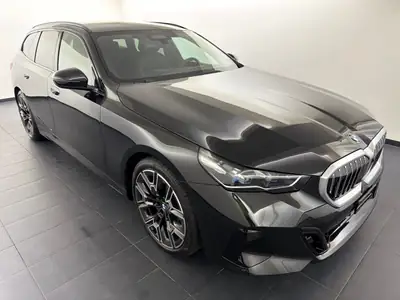 BMW 540d xDrive 48V Touring — Diesel hybride rechargeable, 1ère main, garantie complète — intérieur