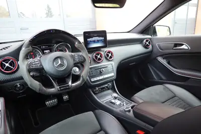 Mercedes-Benz A 45 AMG 4Matic — Performance maximale, Pack AMG complet — Miniatur 13