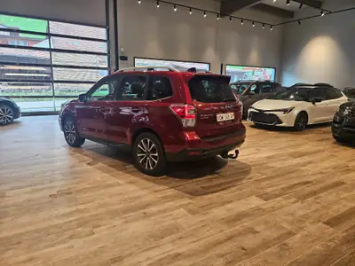Subaru Forester 2.0i Executive — SUV polyvalent essence, première main, équipements premium — Miniatur 12