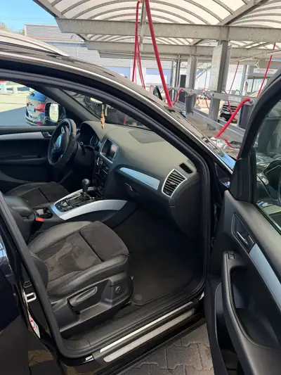 Audi Q5 2.0 TFSI Quattro S-Tronic — SUV premium 211 ch, traction intégrale, faible kilométrage — detail