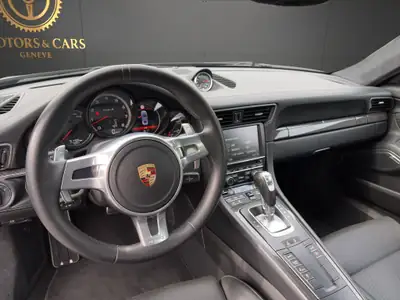 Porsche 911 Turbo S PDK — Supercar allemande, 560 ch, historique sans sinistre — Miniature 13