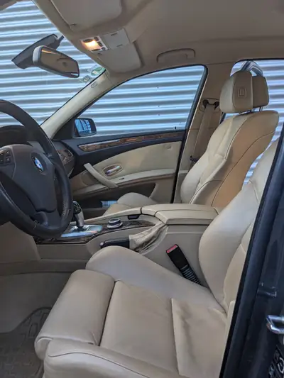 BMW 530i — Berline de prestige, motorisation puissante et fiable — tableau de bord