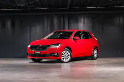 Skoda Fabia 1.0 TSI Selection DSG — Citadine dynamique, ultra-équipée et garantie 5 ans — vista esterna