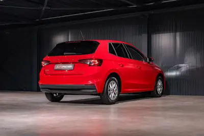 Skoda Fabia 1.0 TSI Selection DSG — Citadine dynamique, ultra-équipée et garantie 5 ans — Miniatura 7