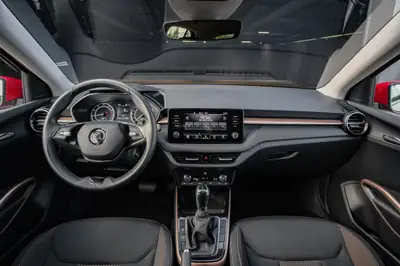 Skoda Fabia 1.0 TSI Selection DSG — Citadine dynamique, ultra-équipée et garantie 5 ans — Miniatura 15