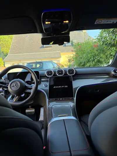 Mercedes-Benz C 43 AMG 4matic — Break sportif hybride, 421 ch et faible kilométrage — intérieur