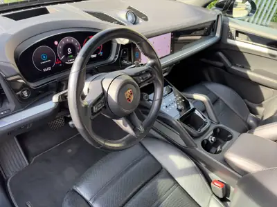Porsche Cayenne E-Hybrid Tiptronic — Luxe et performance hybride rechargeable, 91'727 km — Miniature 12