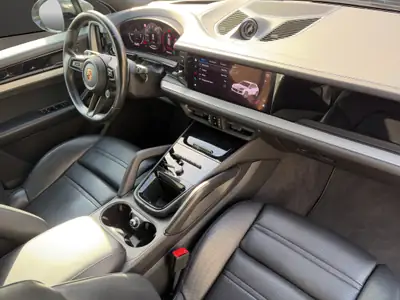 Porsche Cayenne E-Hybrid Tiptronic — Luxe et performance hybride rechargeable, 91'727 km — Miniature 11