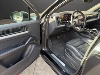 Porsche Cayenne E-Hybrid Tiptronic — Luxe et performance hybride rechargeable, 91'727 km — Miniature 10