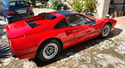 Ferrari 308 GTS Targa 1983 — Icône italienne décapotable, 75 400 km — Armaturenbrett