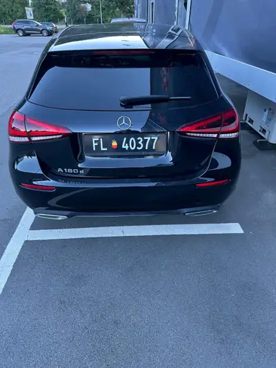 Mercedes-Benz Classe A 180 d — Diesel efficace, 127'000 km, design premium — tableau de bord