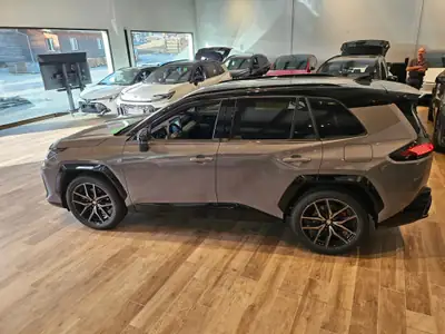 Toyota RAV-4 2.5 HSD GR Sport — SUV hybride performant 4WD, quasi neuf — Miniatura 17