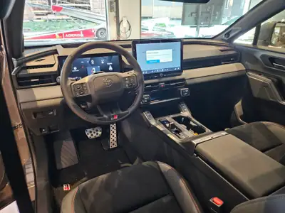 Toyota RAV-4 2.5 HSD GR Sport — SUV hybride performant 4WD, quasi neuf — Miniatura 23