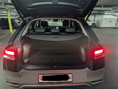 Hyundai Ioniq 5 — SUV électrique haute performance, 42 911 km seulement — Heckansicht